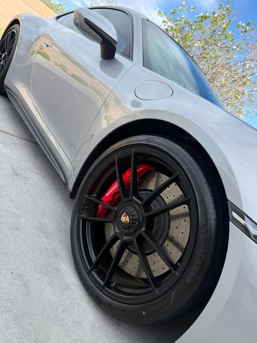 Porsche 911 Turbo S rear wheel and tire cleaned and dressed